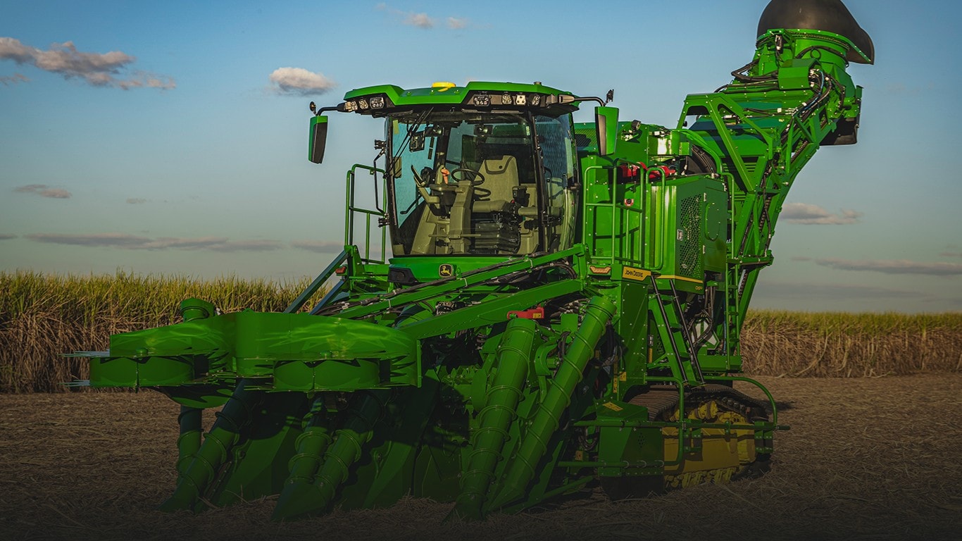 Colheitadeira John&nbsp;Deere no campo.
