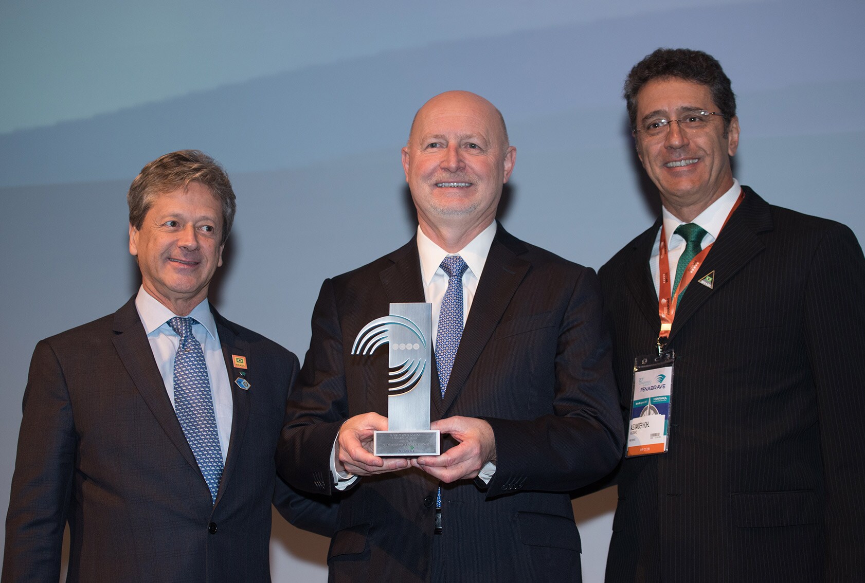 Paulo Herrmann durante a entrega do prêmio (Foto: Divulgação)