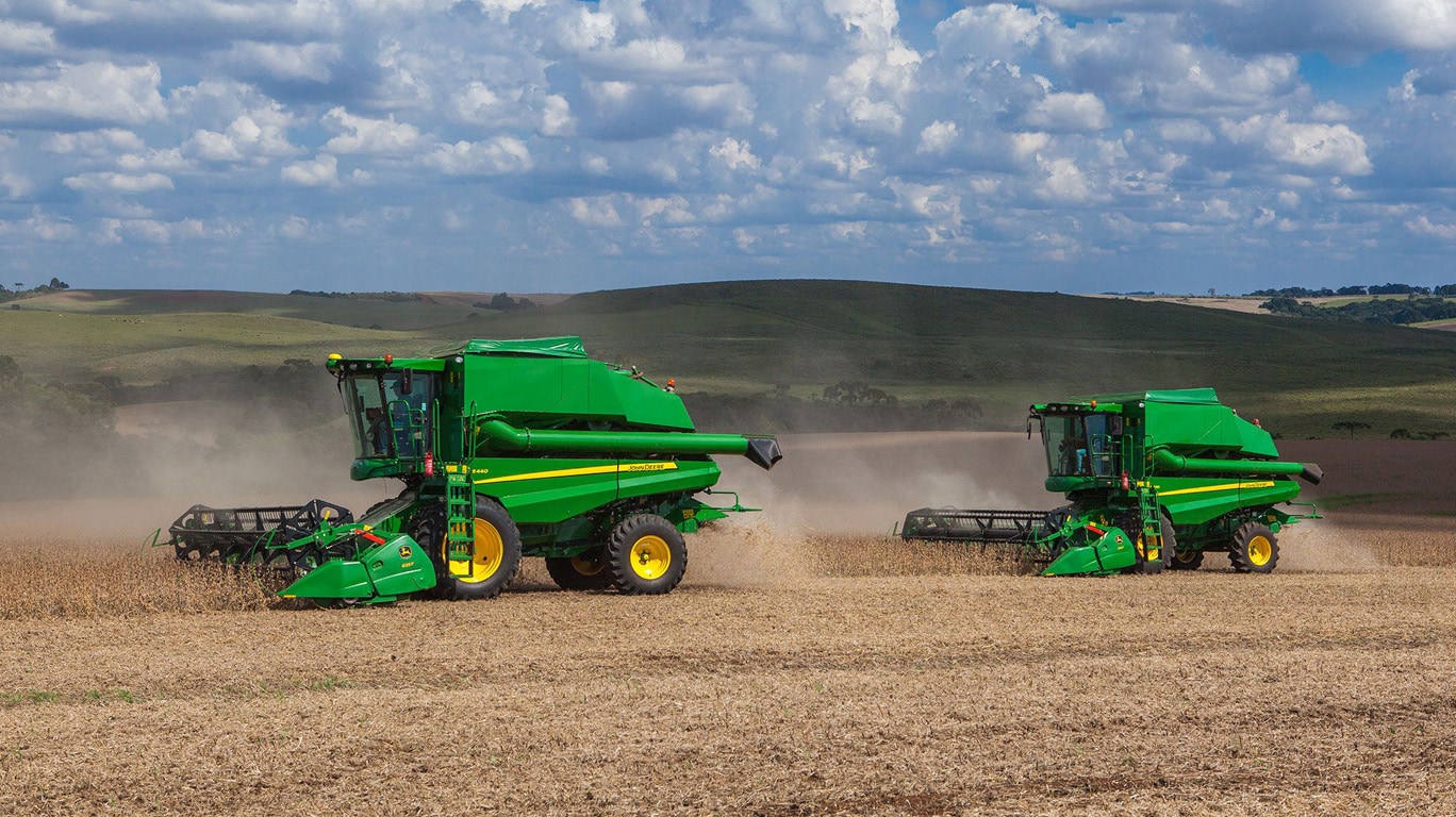 Colheitadeira S400 en campo