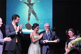 Luiz Rohde durante a cerimônia para entrega do prêmio. (Foto: Dominique Torquato)