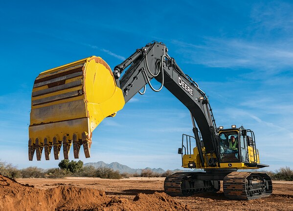 Imagem da Escavadeira Hidráulica 470G LC em operação.