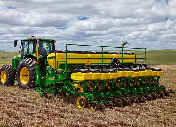 Plantadeira 1111 em campo.