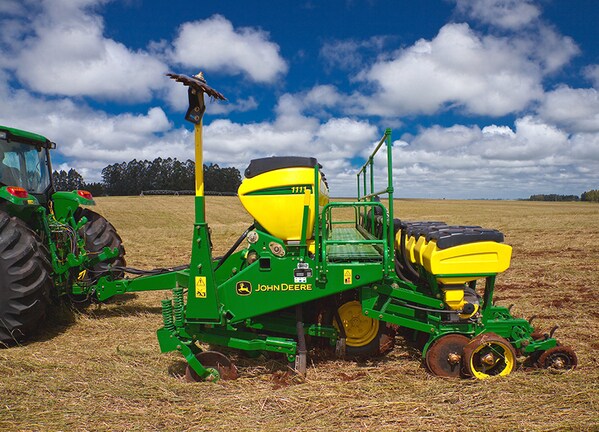 Plantadeira 1111 em campo.