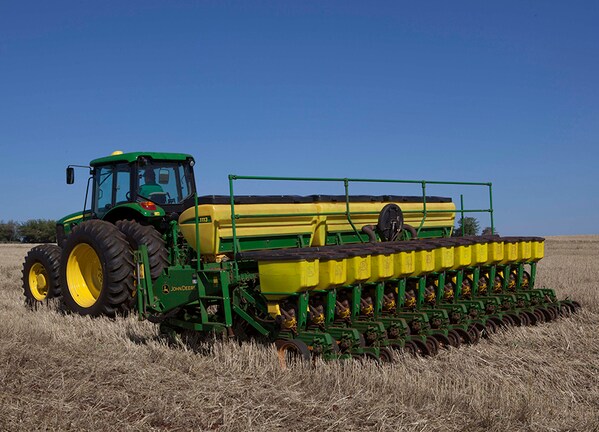 Plantadeira 1113 em campo.