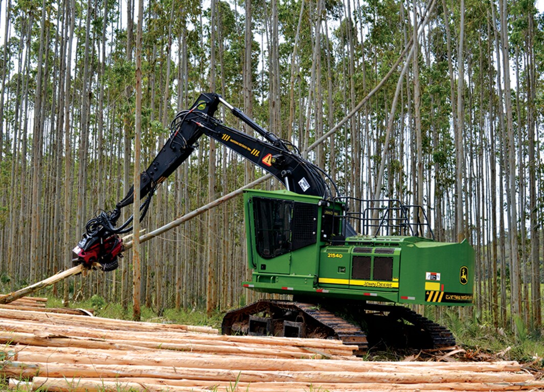 Máquina Florestal 2154D